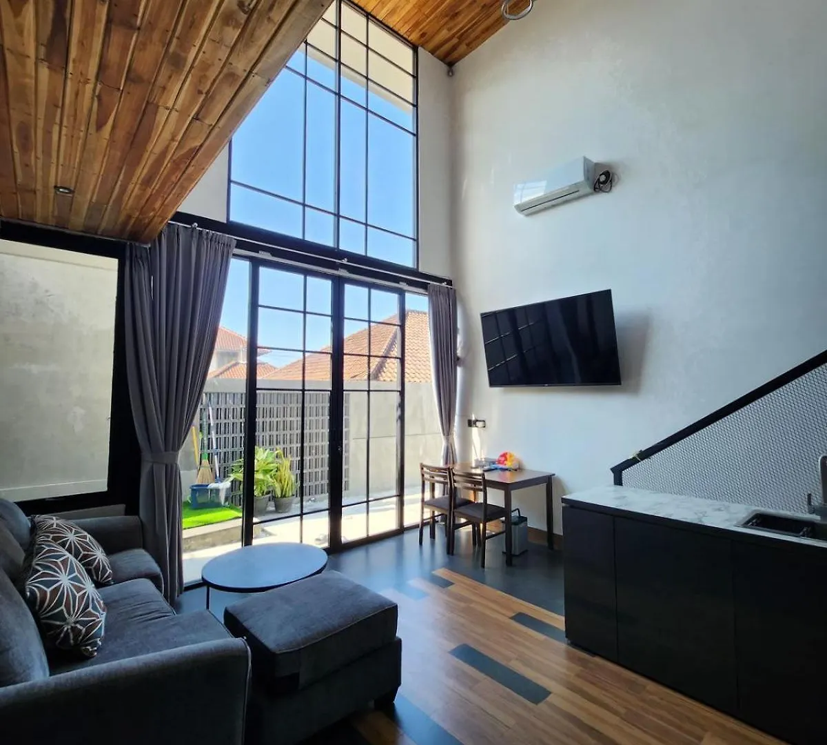 Felly House Villa Kerobokan